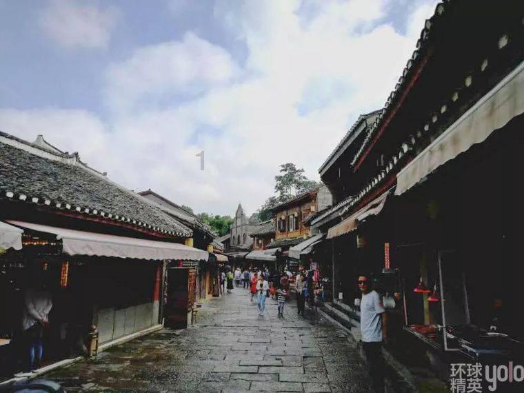 内维尔:曼城是英超巨人,他们的违规处理如果久拖就会伤害英超